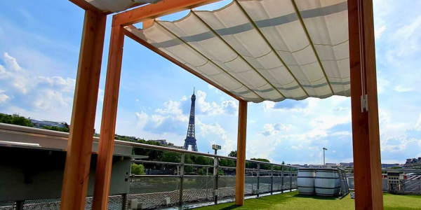 Pergola de France et la Compagnie des Bateaux Mouches: une collaboration élégante sur la Seine