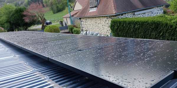 Énergie verte et écologie : choisissez les pergolas en bois pour vos panneaux solaires