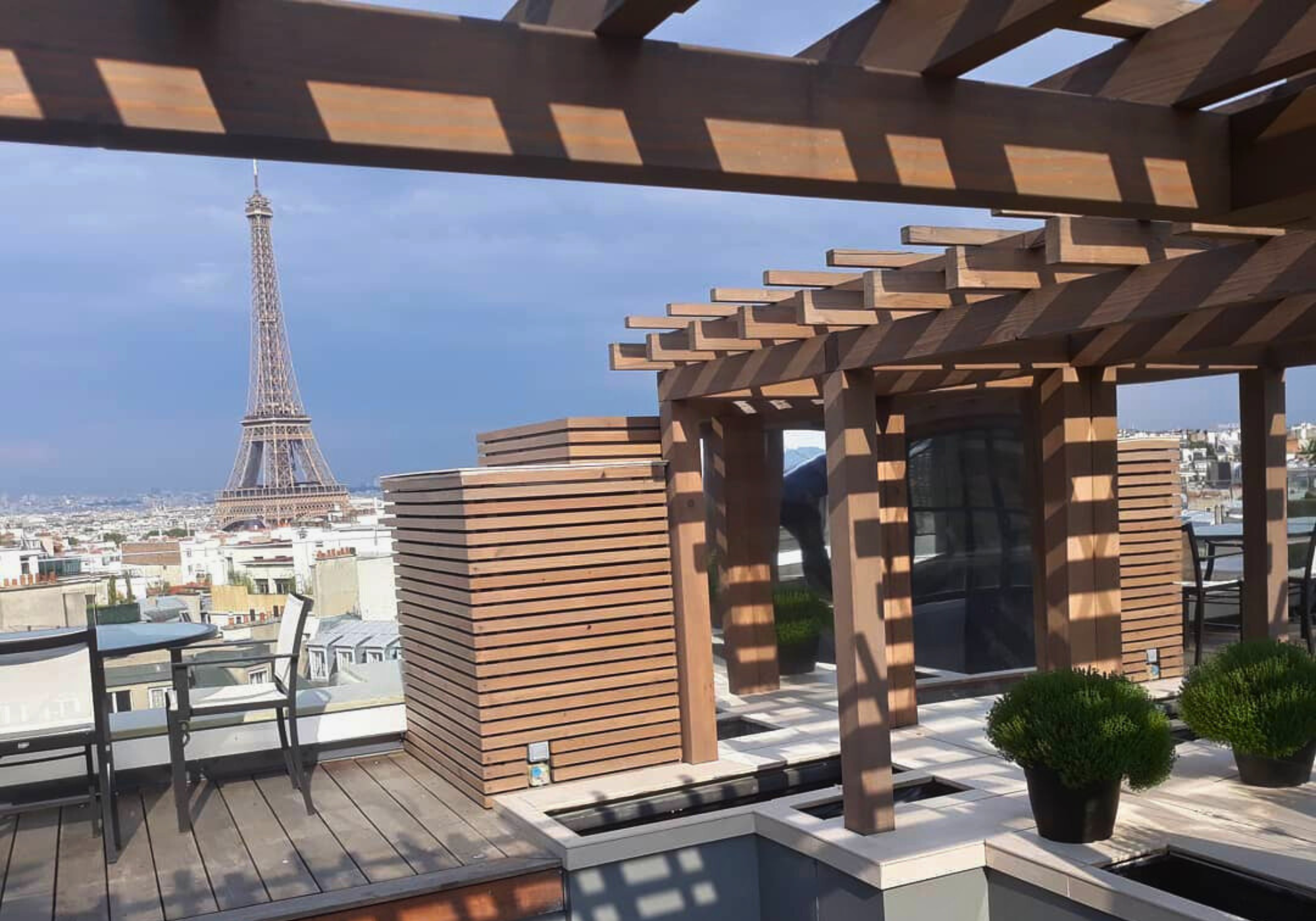 Réalisation d'exception sur les rooftops de Paris par Pergola de France